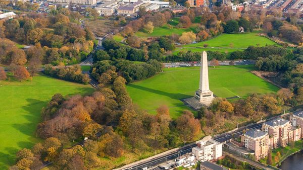 Reports: Gay Men 'Hunted' in Public Park by Knife-Wielding Pack of Attackers