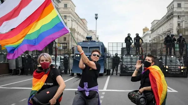 Belarus Seeks to Copy Neighboring Russia's Repressive LGBTQ+ Policies, Activists Say 