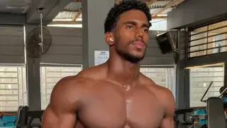 Magnus Adonis: His Name Says it All